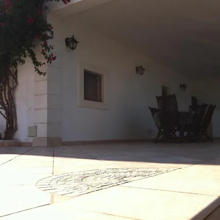 Ottocento Apartment *